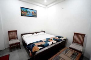 Blowsom Hotel Room
